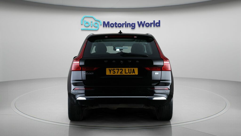 Volvo XC60 Core Black #6