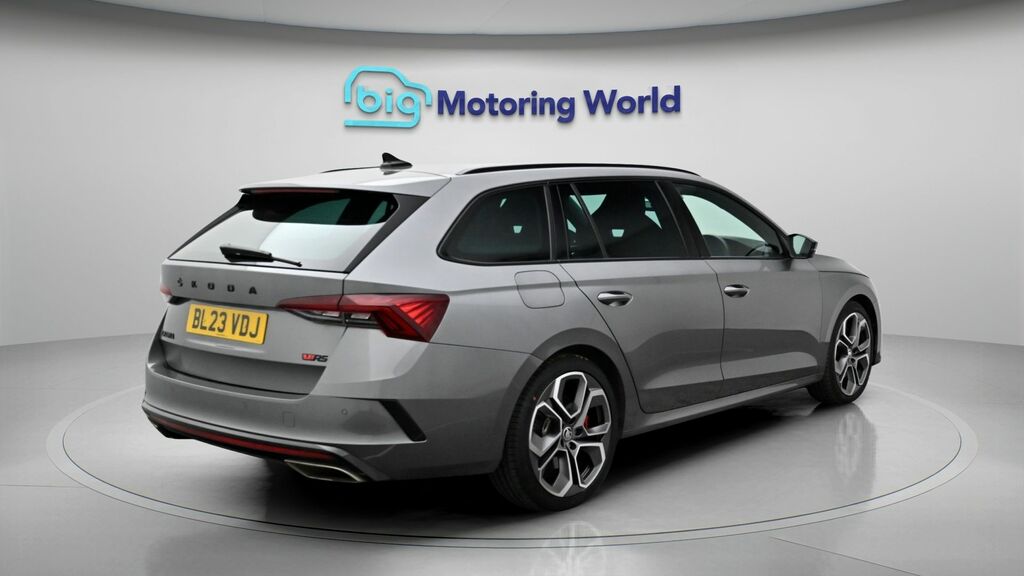 Skoda Octavia 1.5 Tsi Se Technology Blue #7