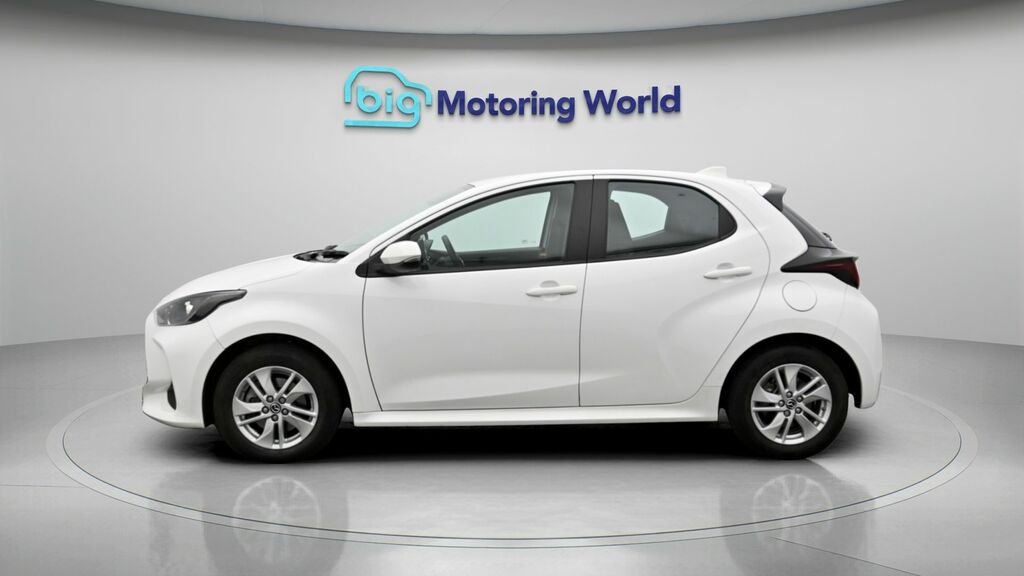 Mazda 2 Agile DX73GYW White #4