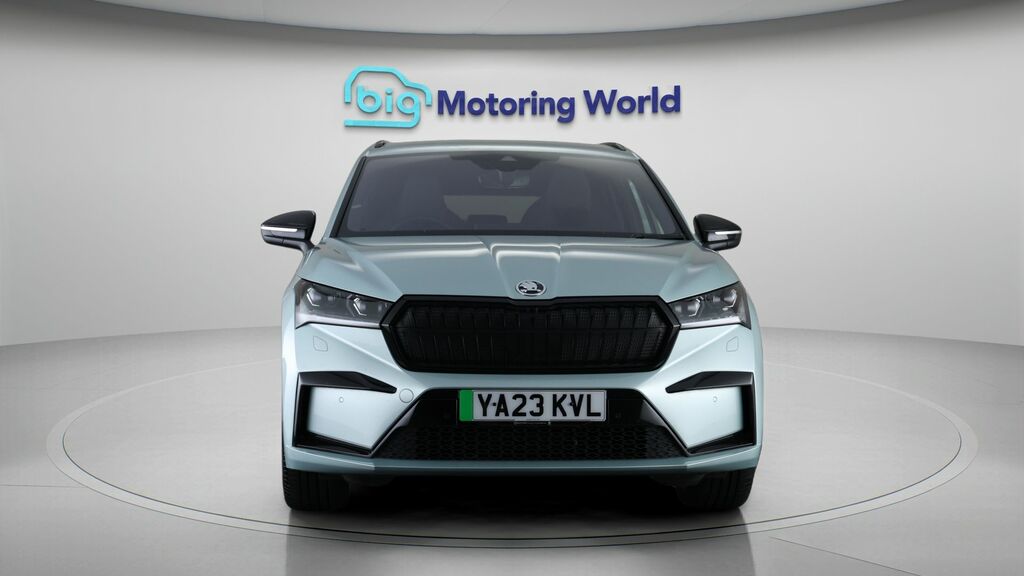 Skoda ENYAQ 80 Sportline YA23KVL Silver #2