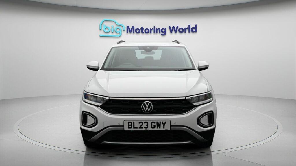 Volkswagen T-Roc Life BL23GWY White #2
