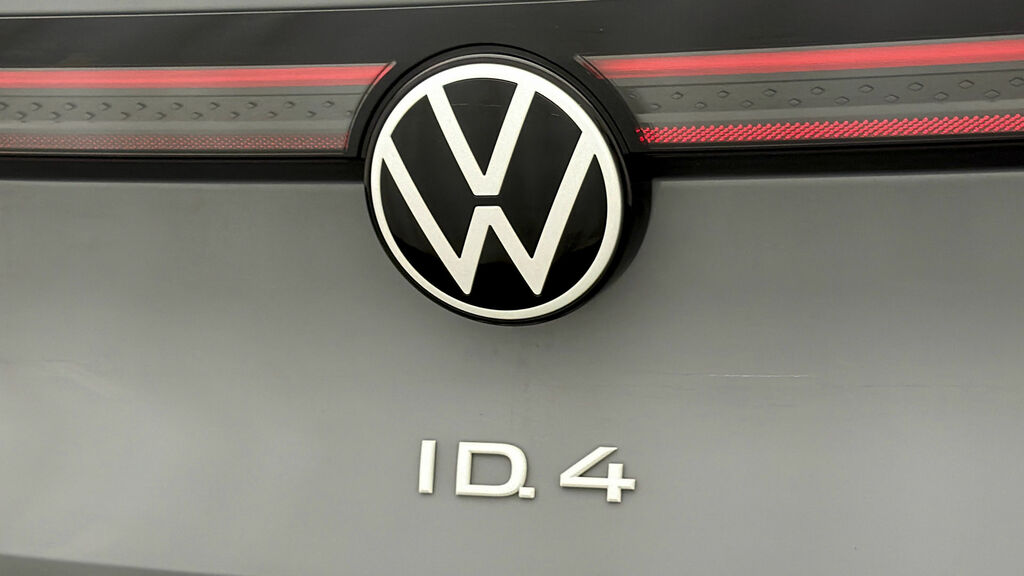 Volkswagen ID.4 Gtx Red #19
