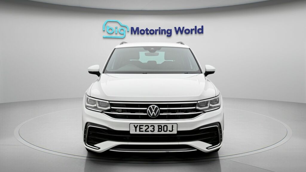 Volkswagen Tiguan R-line Edition YE23BOJ White #2