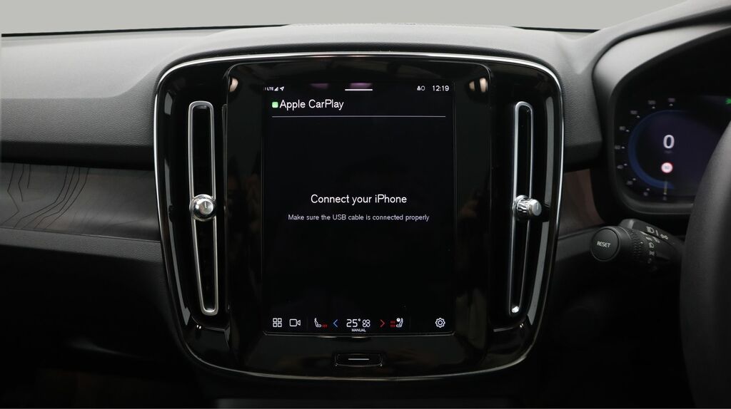 Volvo C40 Recharge Core, Single Motor, Climate Pac Grey #26