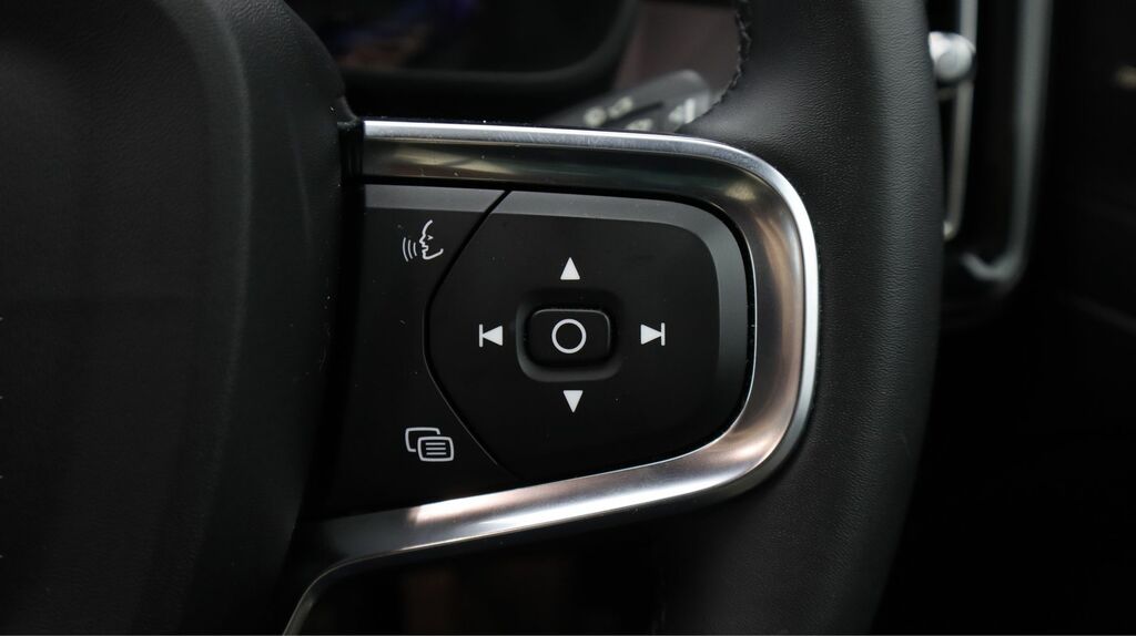 Volvo C40 Recharge Core, Single Motor, Climate Pac Grey #25