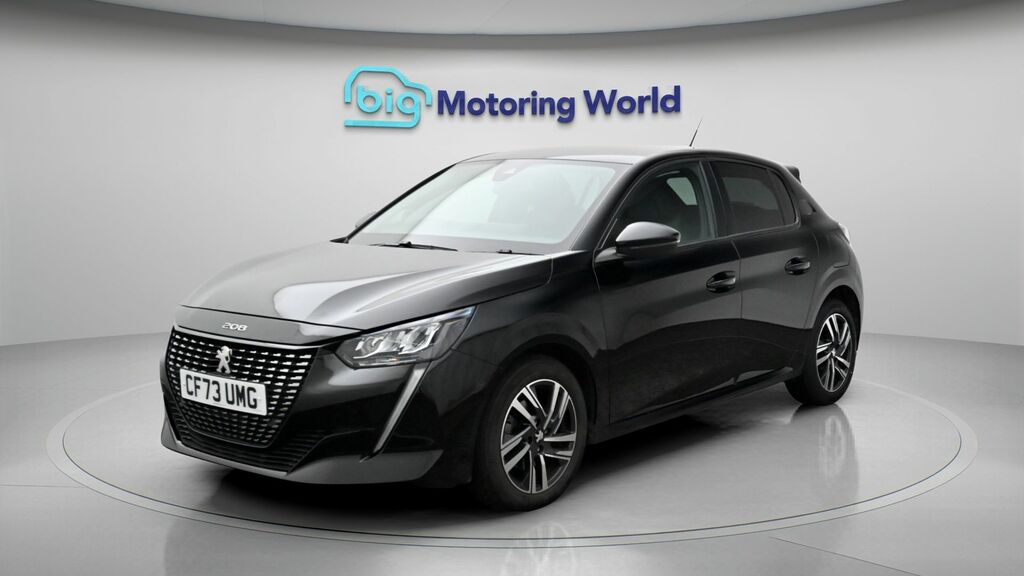 Peugeot 208 Allure Premium Black #3