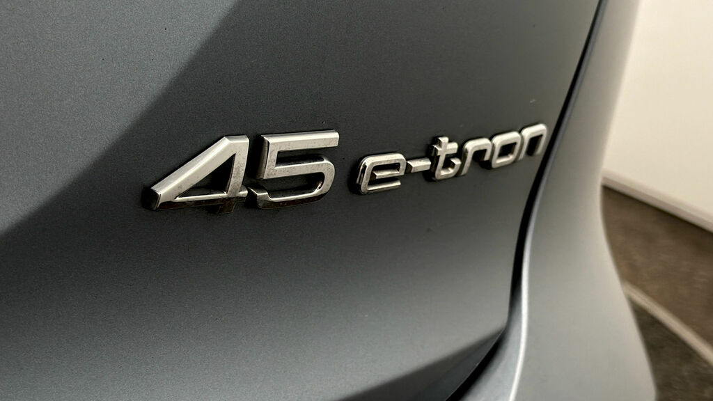 Audi Q4 E Tron 210Kw 45 82Kwh Black Edition 2024  #19