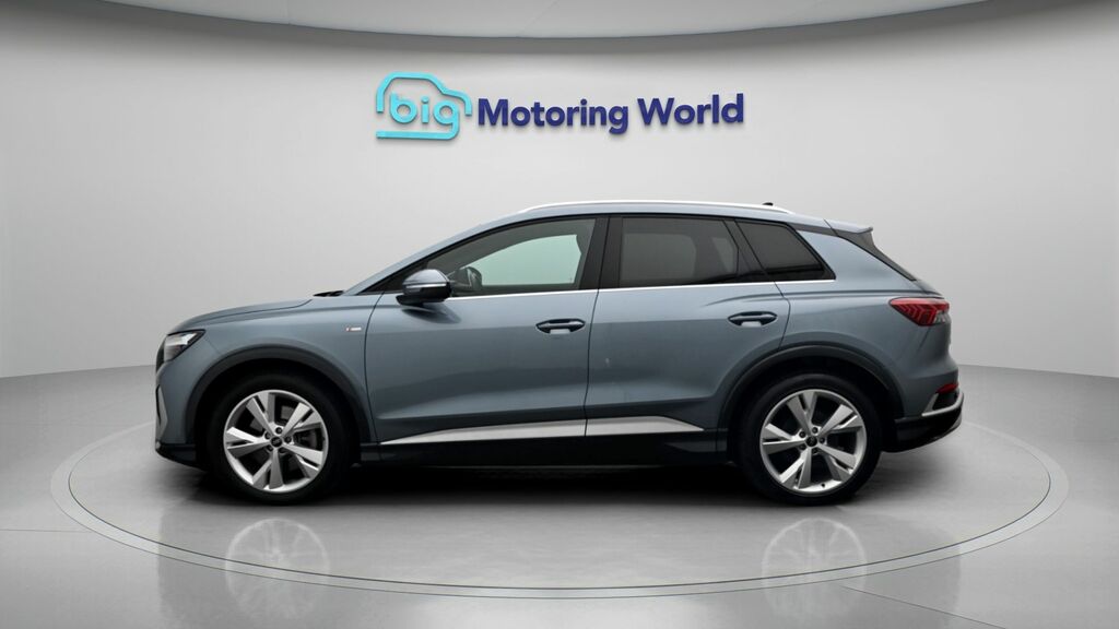 Audi Q4 E Tron S Line Blue #4