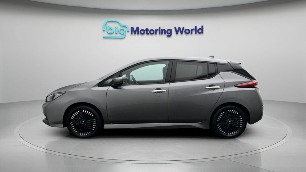 Nissan Leaf Tekna Grey #4