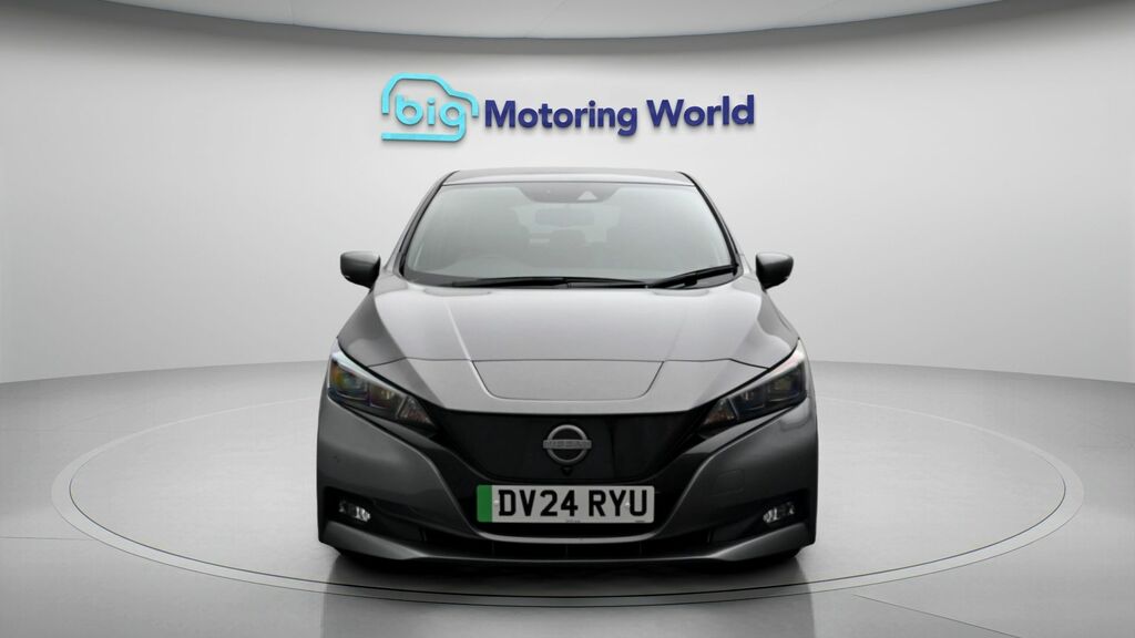 Nissan Leaf Tekna Grey #2