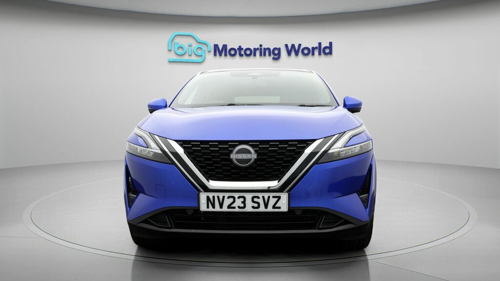Nissan Qashqai Tekna Blue #2