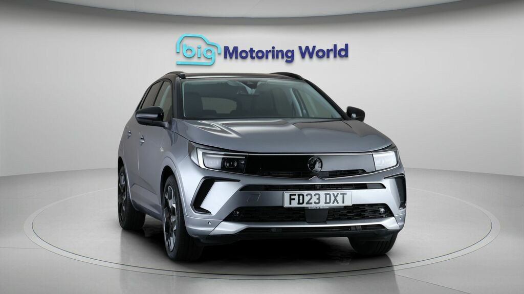 Vauxhall Grandland Ultimate Grey #2