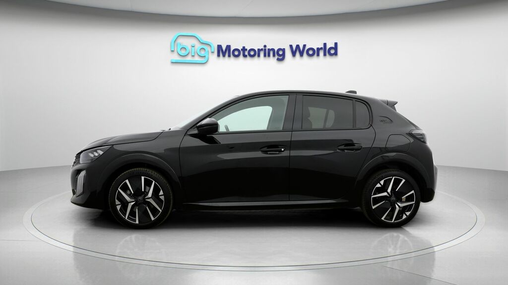 Peugeot 208 Gt Black #4