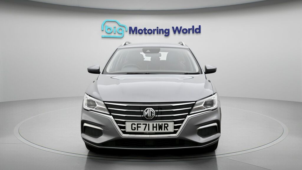 MG MG5 Exclusive Long Range Silver #2