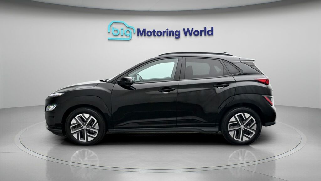 Hyundai Kona Ultimate Black #4