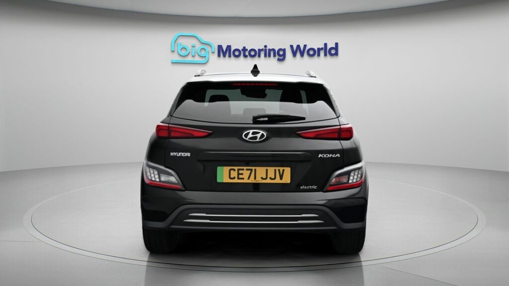 Hyundai Kona Ultimate Black #6