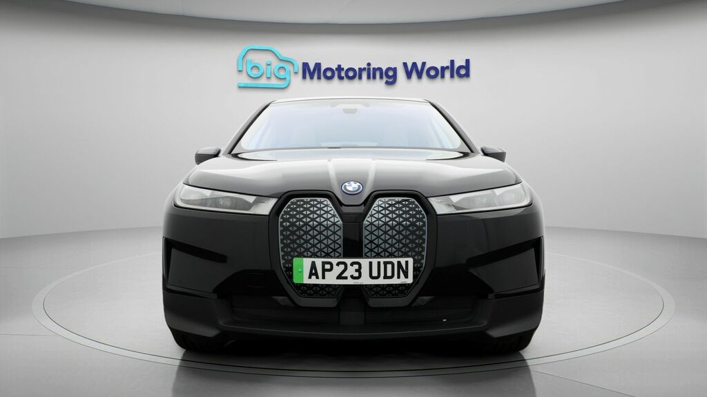 BMW iX Sport Black #2