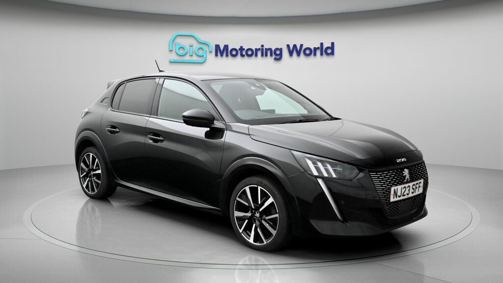 Peugeot 208 Gt Black
