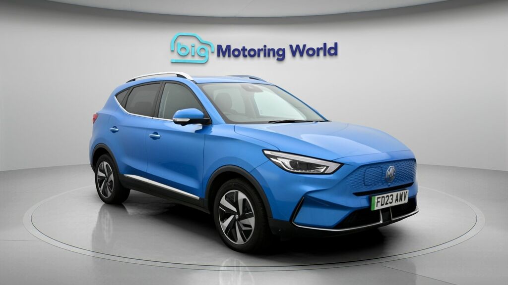 MG ZS Trophy Connect Long Range Blue