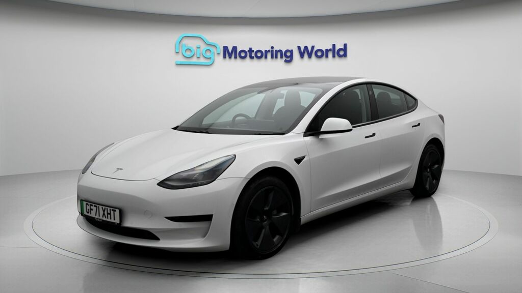 Tesla Model 3 Standard Range Plus GF71XHT White #3