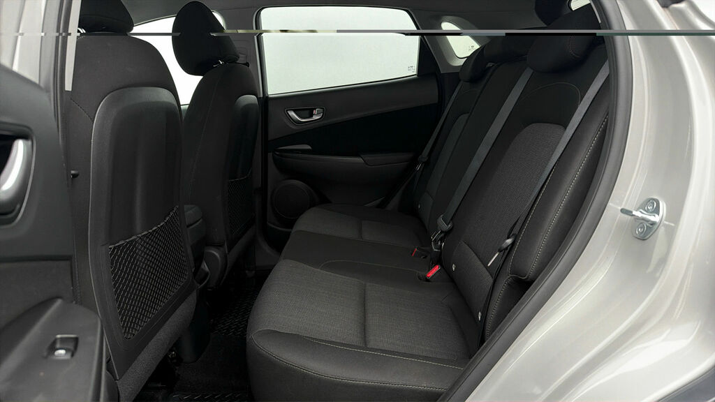 Hyundai Kona Hatchback White #15