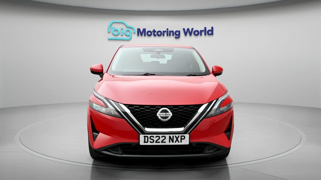 Nissan Qashqai Visia Red #2