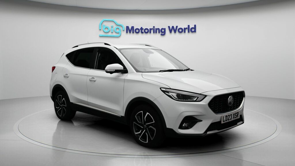 MG ZS Exclusive White