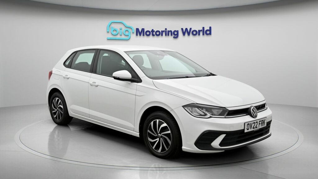 Volkswagen Polo Life White