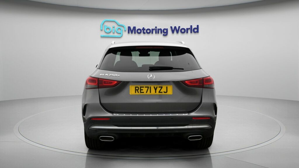 Mercedes-Benz GLA Class Exclusive Edition Grey #6