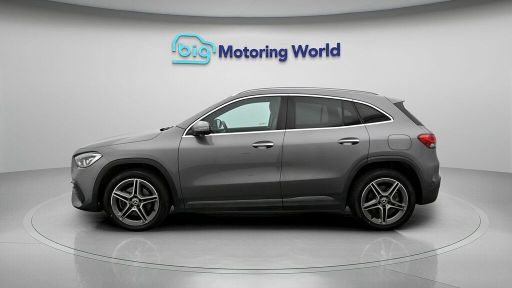 Mercedes-Benz GLA Class Exclusive Edition Grey #4