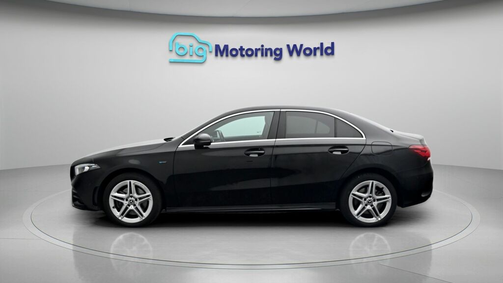 Mercedes-Benz A Class Amg Line FV21BXA Black #4