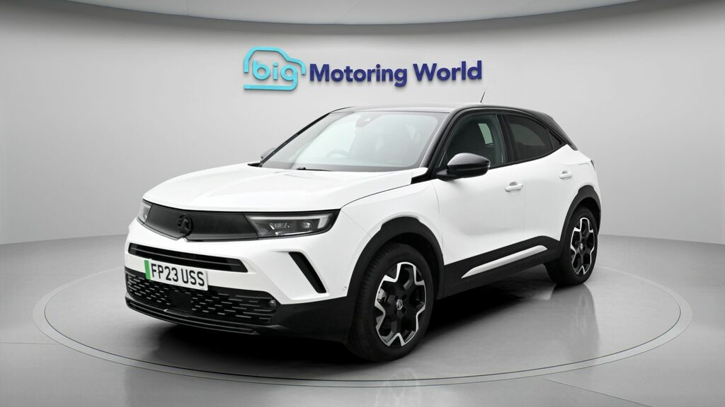 Vauxhall Mokka-e Ultimate White #2