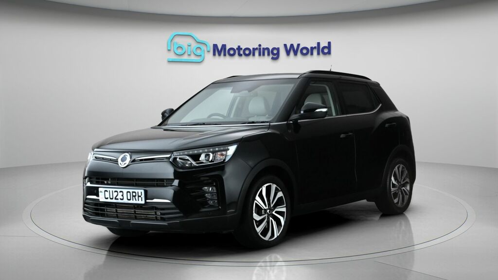 SsangYong Tivoli Ultimate Nav Black #3