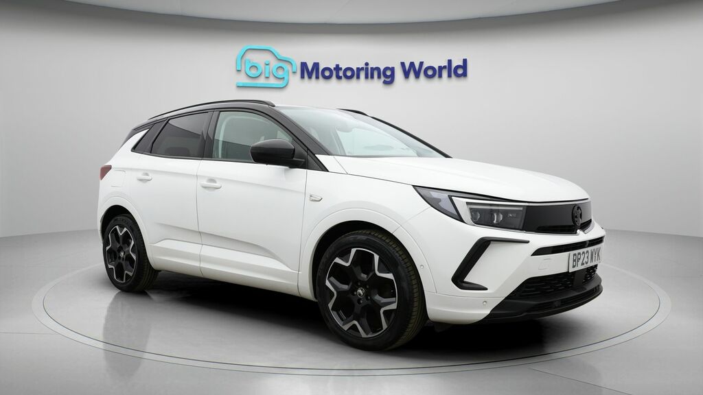 Vauxhall Grandland Ultimate White