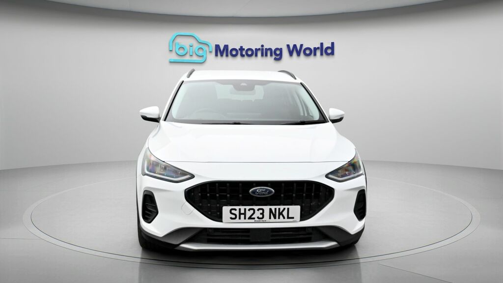 Ford Focus Active SH23NKL White #2