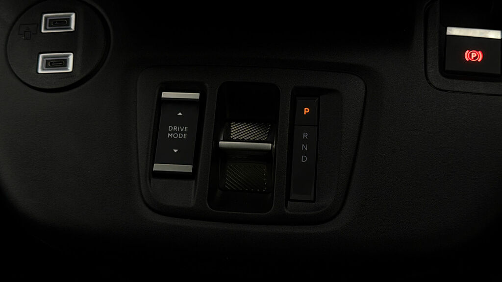 Citroen e-Berlingo 100Kw 52Kwh Van Driver  #25