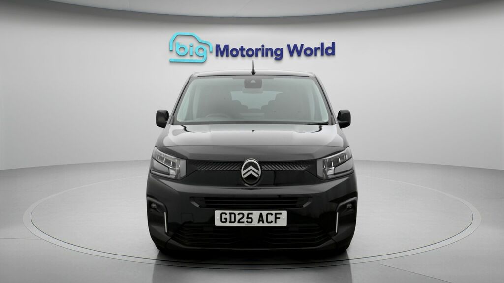 Citroen e-Berlingo Plus XL Black #2