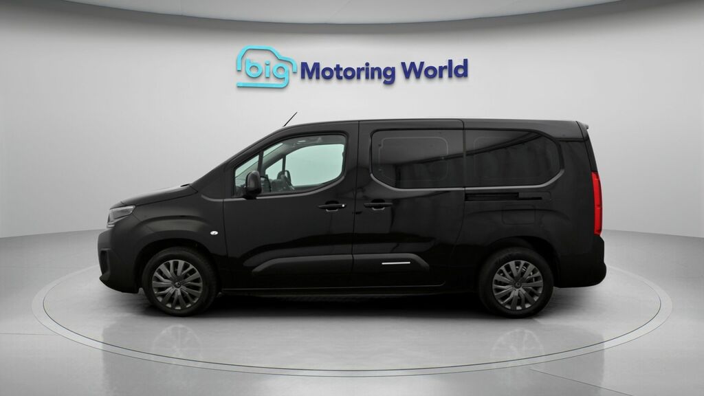 Citroen e-Berlingo Plus XL Black #4