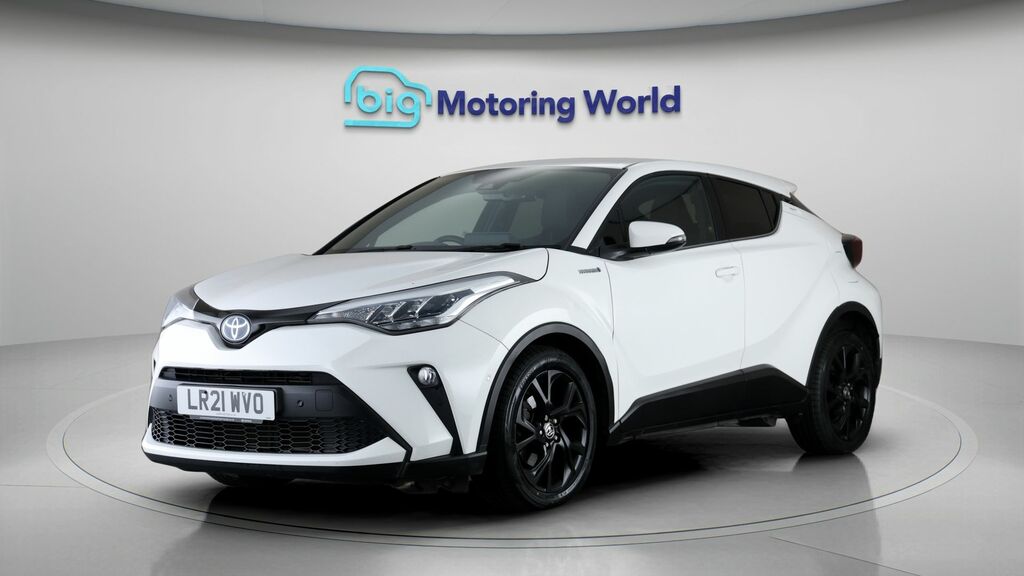 Toyota C-Hr Design White #3