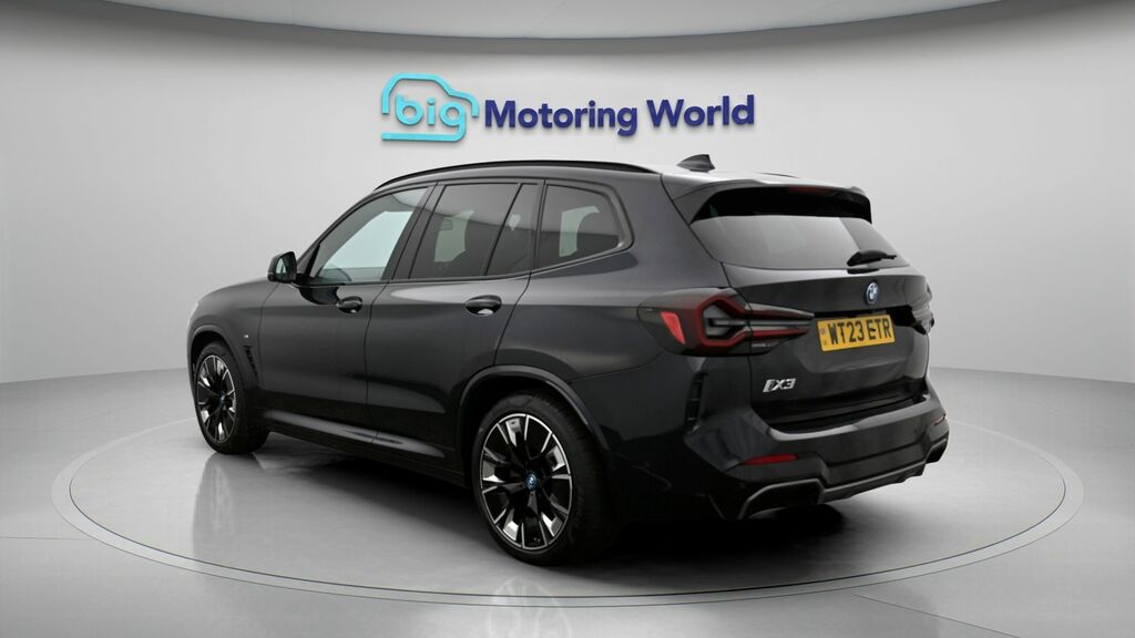 BMW iX3 M Sport Pro Black #5