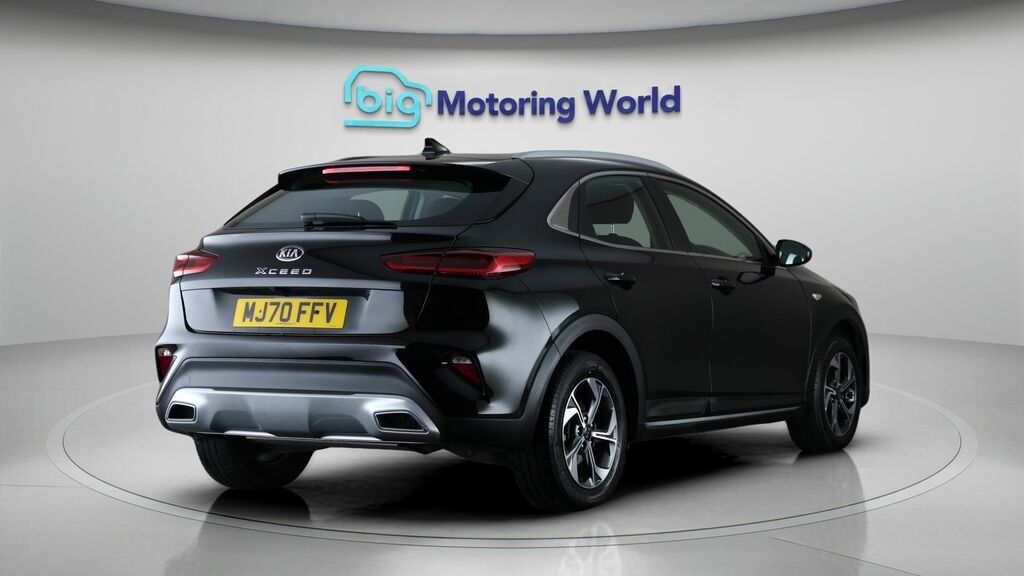 Kia Xceed 2 Black #6