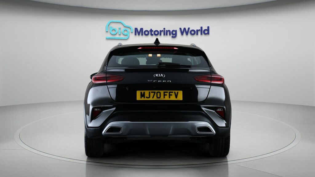 Kia Xceed 2 Black #5