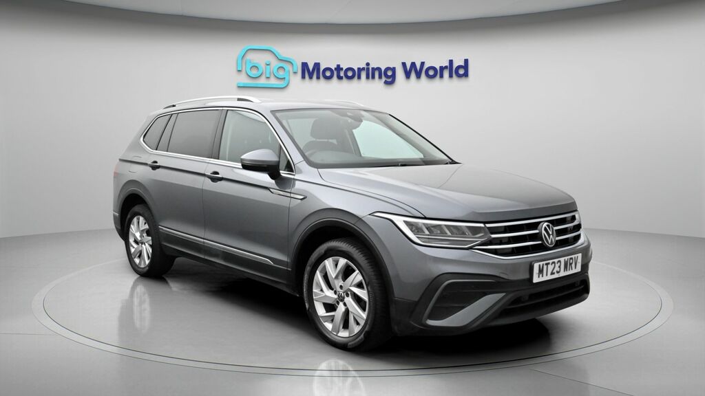 Volkswagen Tiguan Allspace Life Grey