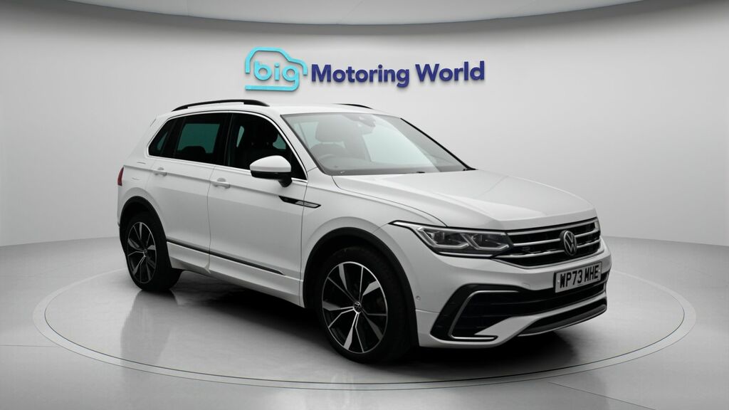 Volkswagen Tiguan R-line White