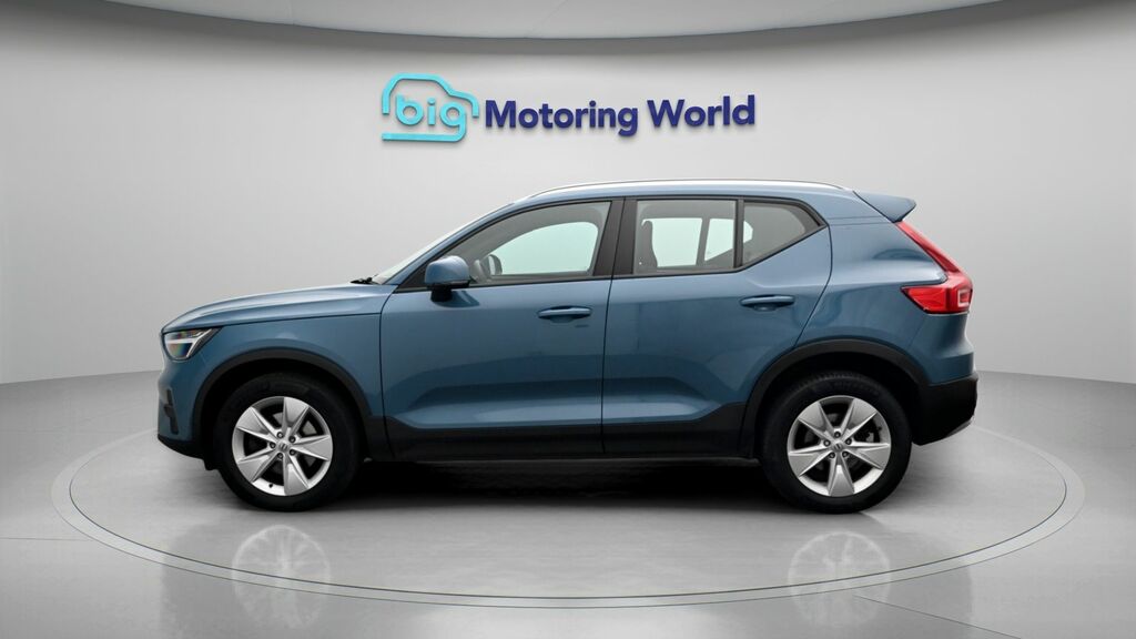 Volvo XC40 Core YA24WVW Blue #4