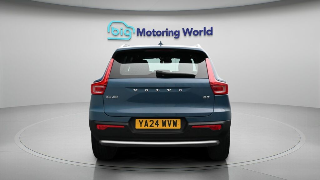 Volvo XC40 Core YA24WVW Blue #6