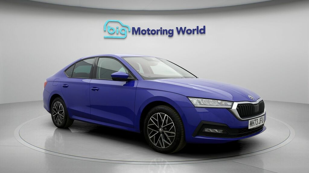 Skoda Octavia Se Technology Blue