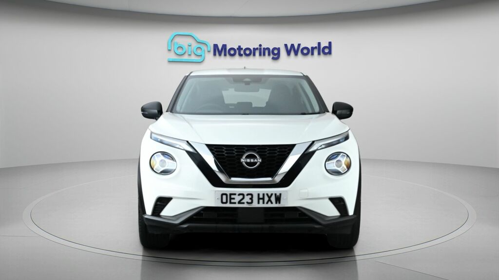Nissan Juke Visia White #2