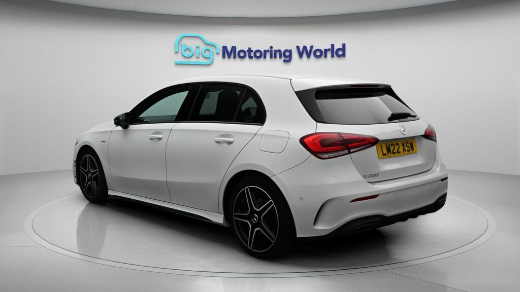 Mercedes-Benz A Class Amg Line Edition LM22XSW White #5