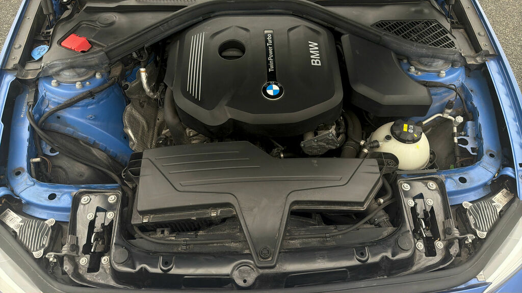 BMW 2 Series 1.5 218I Se 134 Bhp White #17